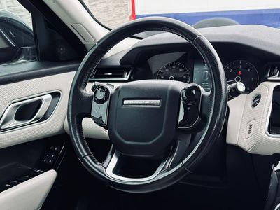 Land Rover Range Rover Velar 2.0D - fotografia 33