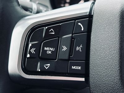 Land Rover Discovery Sport 2.0L TD4 Pure - fotografia 28