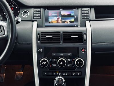 Land Rover Discovery Sport 2.0L TD4 Pure - fotografia 32
