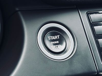 Land Rover Discovery Sport 2.0L TD4 Pure - fotografia 36