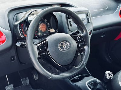 Toyota Aygo 1.0 VVT-i Selection - fotografia 28