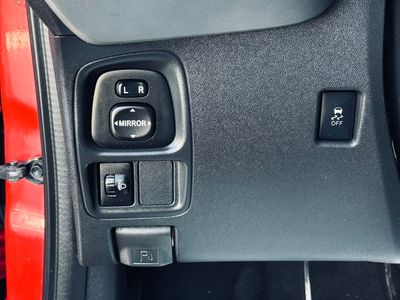 Toyota Aygo 1.0 VVT-i Selection - fotografia 38