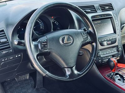 Lexus GS 300 Luxury - fotografia 26