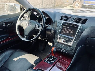Lexus GS 300 Luxury - fotografia 30