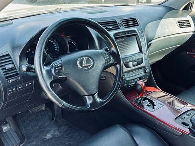Lexus GS 300 Luxury - fotografia 32