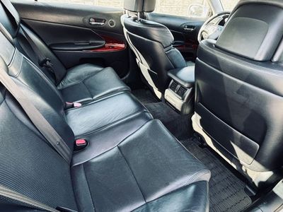 Lexus GS 300 Luxury - fotografia 33
