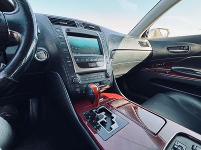 Lexus GS 300 Luxury - fotografia 37