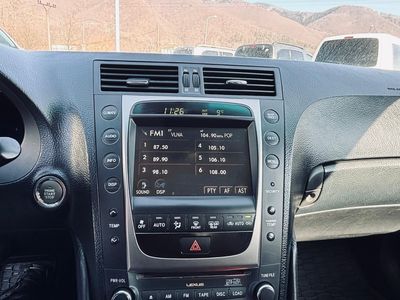 Lexus GS 300 Luxury - fotografia 40