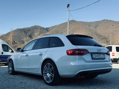 Audi A4 Avant 2.0 TDI 150k multitronic - fotografia 15