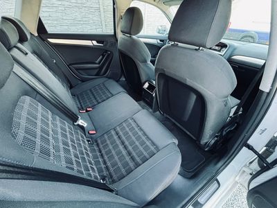 Audi A4 Avant 2.0 TDI 150k multitronic - fotografia 28