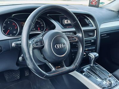 Audi A4 Avant 2.0 TDI 150k multitronic - fotografia 33
