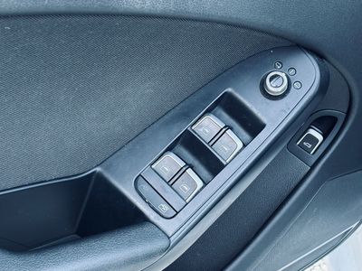 Audi A4 Avant 2.0 TDI 150k multitronic - fotografia 36