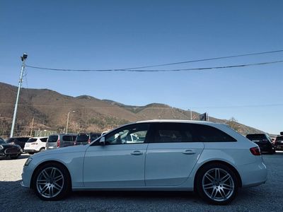 Audi A4 Avant 2.0 TDI 150k multitronic - fotografia 8