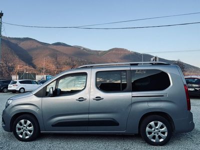 Opel Combo Van 1.5 CDTI 130k Enjoy XL AT8 - fotografia 15