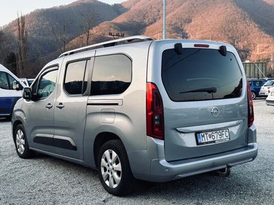 Opel Combo Van 1.5 CDTI 130k Enjoy XL AT8 - fotografia 24