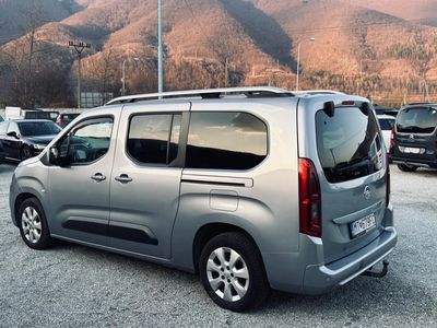 Opel Combo Van 1.5 CDTI 130k Enjoy XL AT8 - fotografia 26