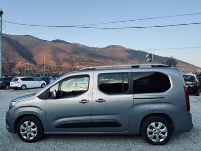 Opel Combo Van 1.5 CDTI 130k Enjoy XL AT8 - fotografia 28