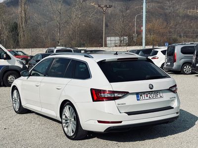 Škoda Superb Combi 2.0 TDI 190k 4x4 Style DSG EU6 - fotografia 21