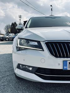 Škoda Superb Combi 2.0 TDI 190k 4x4 Style DSG EU6 - fotografia 27