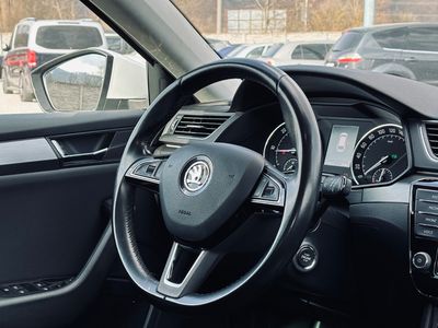 Škoda Superb Combi 2.0 TDI 190k 4x4 Style DSG EU6 - fotografia 39