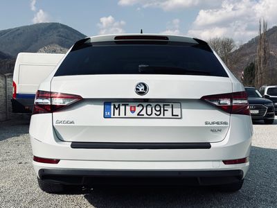 Škoda Superb Combi 2.0 TDI 190k 4x4 Style DSG EU6 - fotografia 8