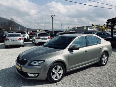 Škoda Octavia 1.2 TSI 110k Business - fotografia 24