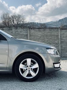 Škoda Octavia 1.2 TSI 110k Business - fotografia 30
