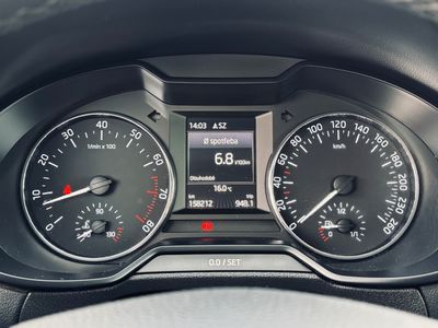 Škoda Octavia 1.2 TSI 110k Business - fotografia 49
