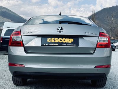 Škoda Octavia 1.2 TSI 110k Business - fotografia 8