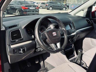 Seat Alhambra 2.0 TDI CR DPF Style - fotografia 38