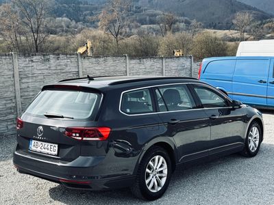 Volkswagen Passat Variant 2.0 TDI EVO Business DSG - fotografia 15