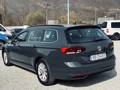 Volkswagen Passat Variant 2.0 TDI EVO Business DSG - fotografia 17