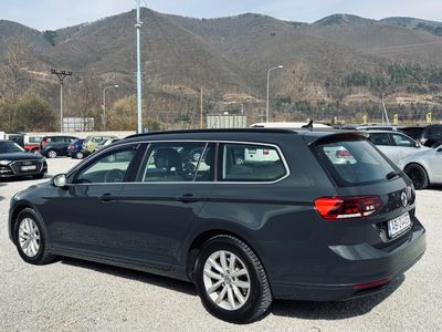 Volkswagen Passat Variant 2.0 TDI EVO Business DSG - fotografia 18