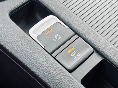 Volkswagen Passat Variant 2.0 TDI EVO Business DSG - fotografia 41