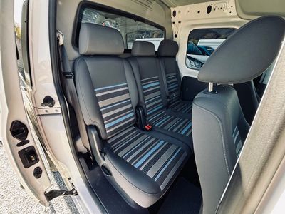 Volkswagen Caddy Life 1.6 TDI 102k Comfortline Maxi - fotografia 27