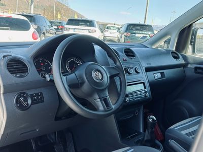 Volkswagen Caddy Life 1.6 TDI 102k Comfortline Maxi - fotografia 35