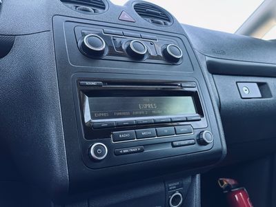 Volkswagen Caddy Life 1.6 TDI 102k Comfortline Maxi - fotografia 38