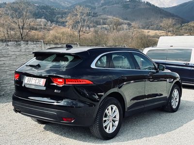 Jaguar F-Pace 2.0D I4 180k Prestige AWD A/T - fotografia 18