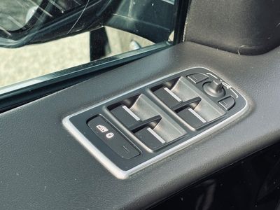 Jaguar F-Pace 2.0D I4 180k Prestige AWD A/T - fotografia 45