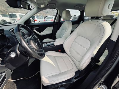 Jaguar F-Pace 2.0D I4 180k Prestige AWD A/T - fotografia 46