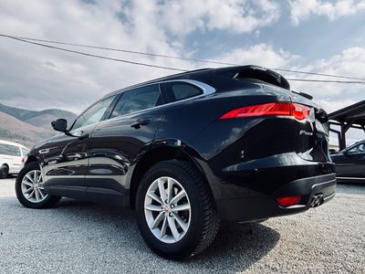 Jaguar F-Pace 2.0D I4 180k Prestige AWD A/T - 5