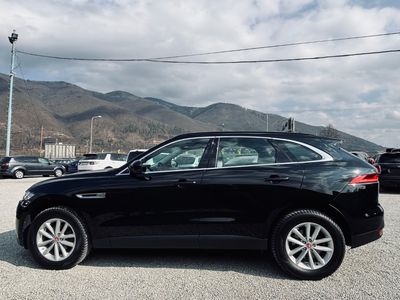 Jaguar F-Pace 2.0D I4 180k Prestige AWD A/T - fotografia 9