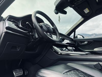 Audi Q7 3.0TDI+MHEV Black Line R21 možna výmena - fotografia 15