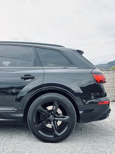 Audi Q7 3.0TDI+MHEV Black Line R21 možna výmena - fotografia 30