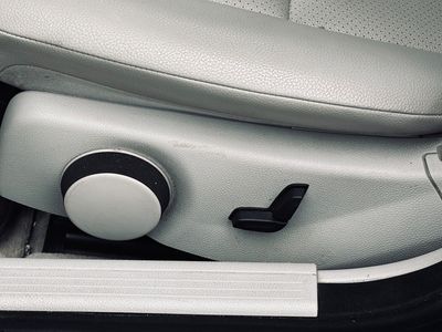 Mercedes-Benz C trieda Kombi 200 CDI Elegance - fotografia 31