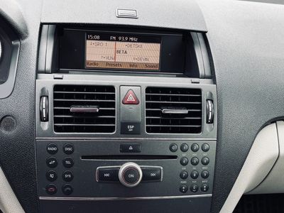 Mercedes-Benz C trieda Kombi 200 CDI Elegance - fotografia 34