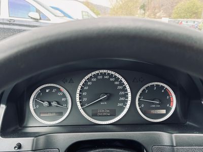 Mercedes-Benz C trieda Kombi 200 CDI Elegance - fotografia 35