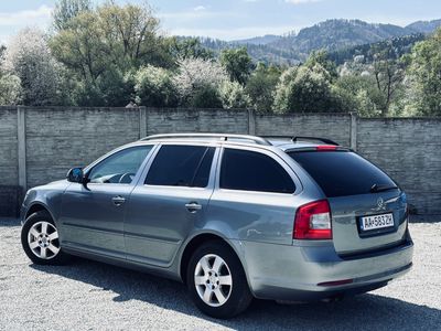 Škoda Octavia Combi 1.6 TDI CR DPF 4x4 Business - fotografia 13