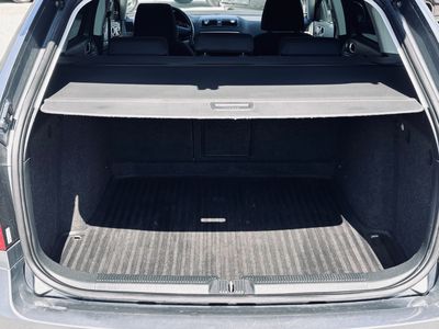 Škoda Octavia Combi 1.6 TDI CR DPF 4x4 Business - fotografia 20