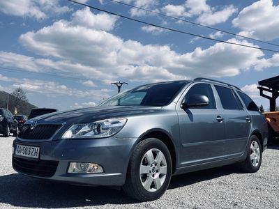 Škoda Octavia Combi 1.6 TDI CR DPF 4x4 Business - fotografia 8